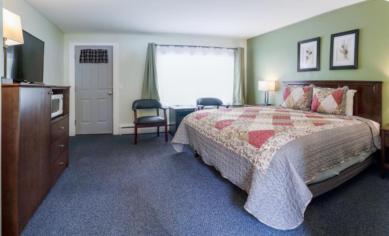 Acadia Pines Motel Бар Харбор Экстерьер фото